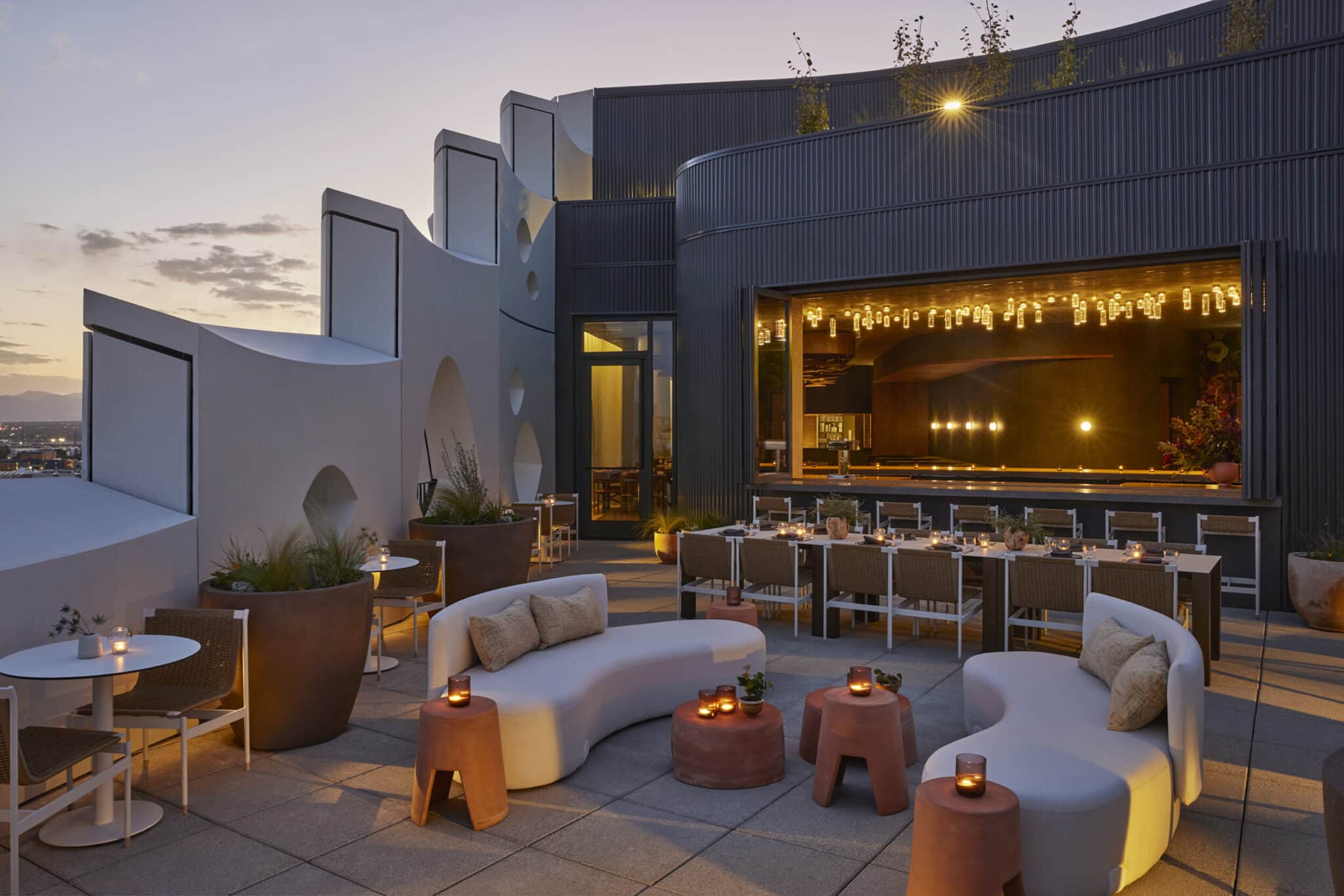 Best Rooftop Bars in Denver With Mountain Views: Local Guide