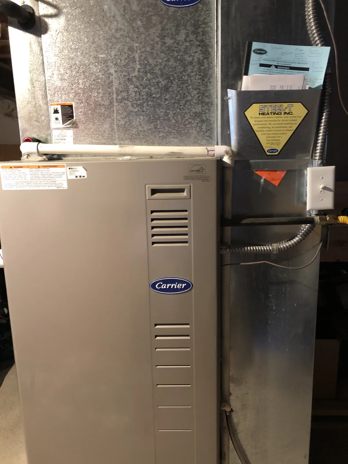 Colorado furnace replacement: a Carrier gas furnace in a Littleton home